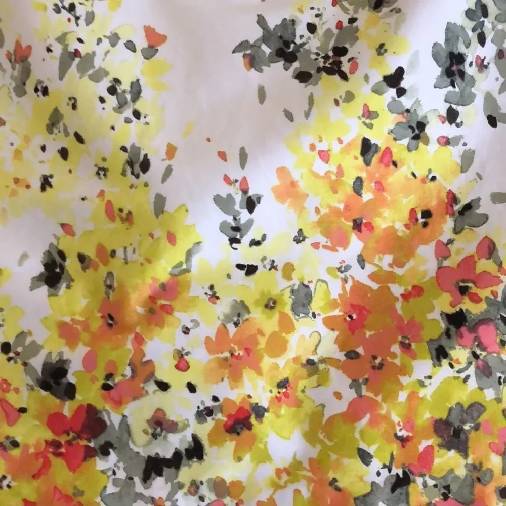 Tahari Arthur S. Levine Skirt White & Floral Pencil Size 2 Career, Professional